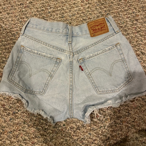501 HIGH RISE WOMEN'S SHORT Levi’s - Picture 2 of 2